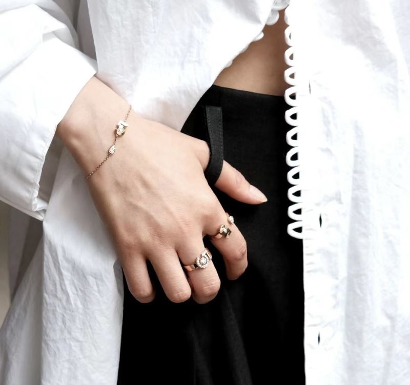 Ch**el bracelets